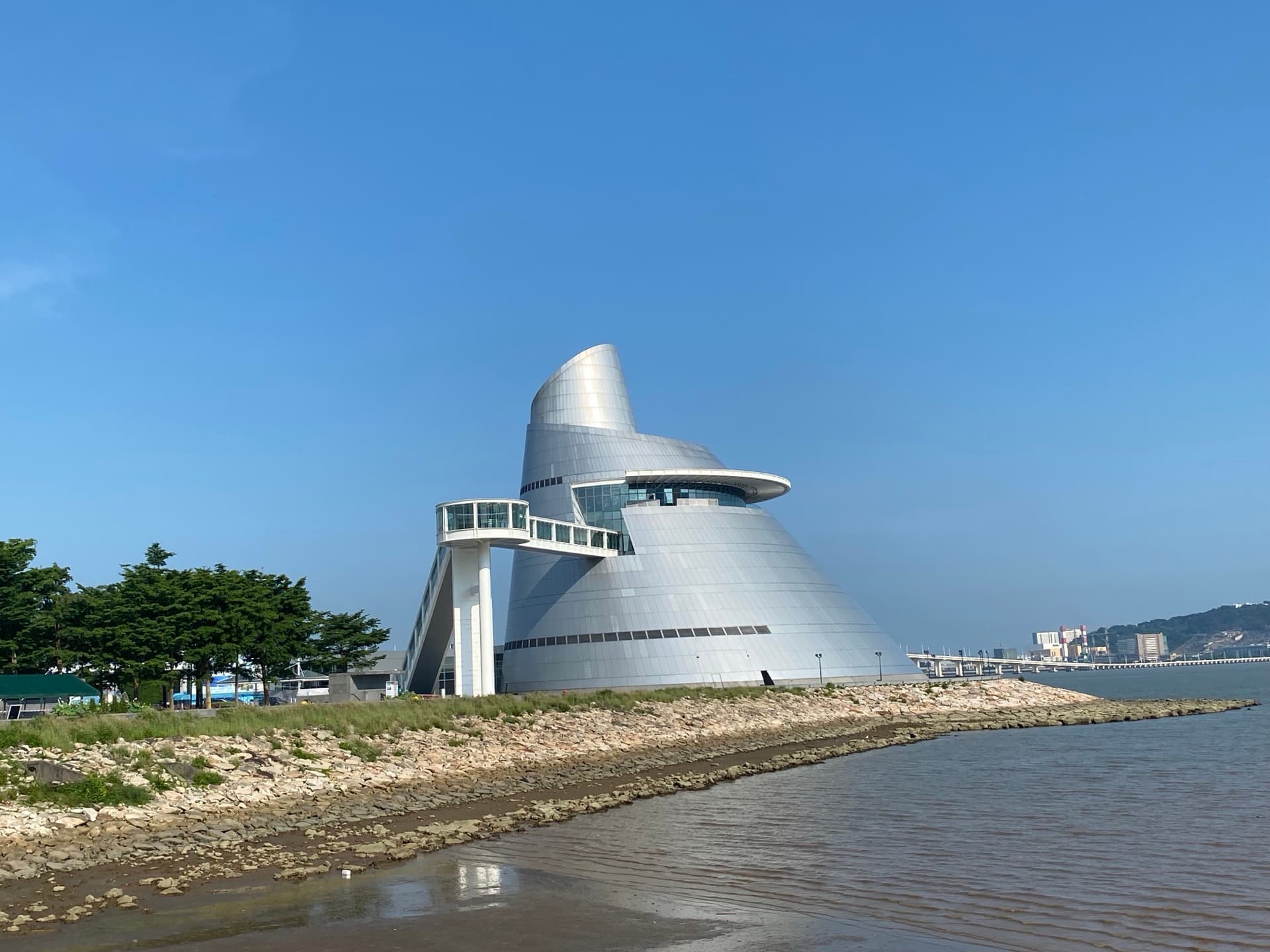 印在紙幣上的科學館:澳門科學館館長邵漢彬談科普實踐